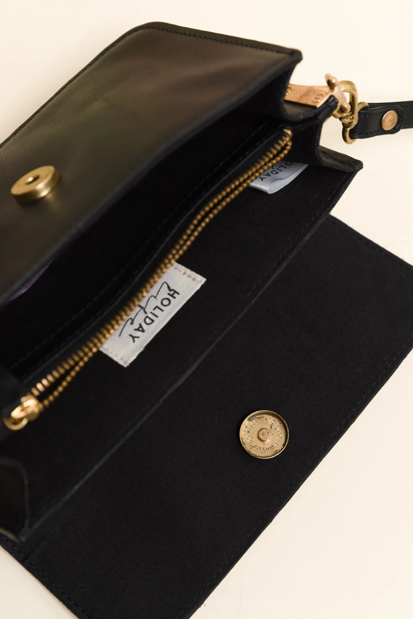 Ainsley Black Crossbody Bag - Image 3
