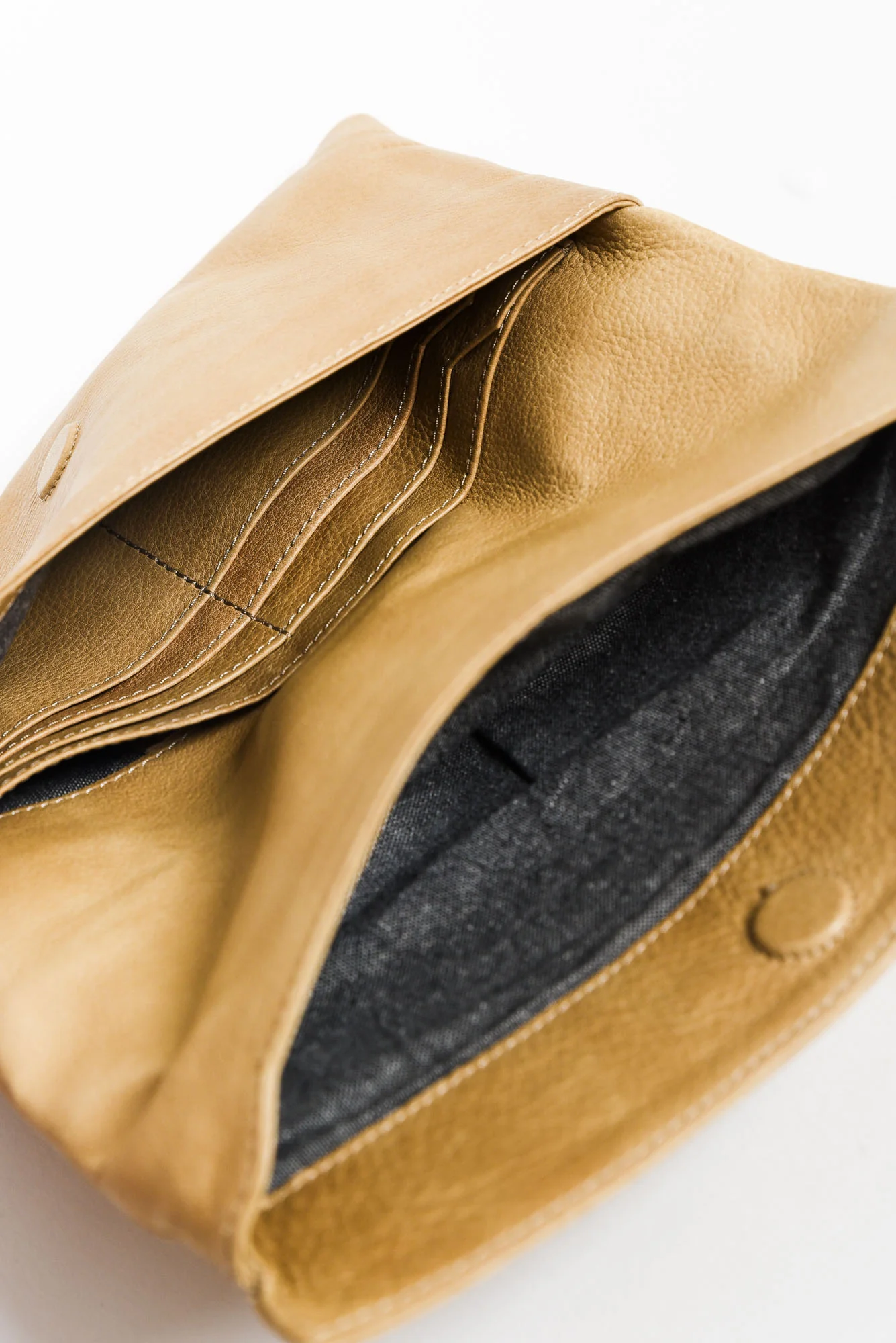 Aluka Natural Leather Bag - Image 3