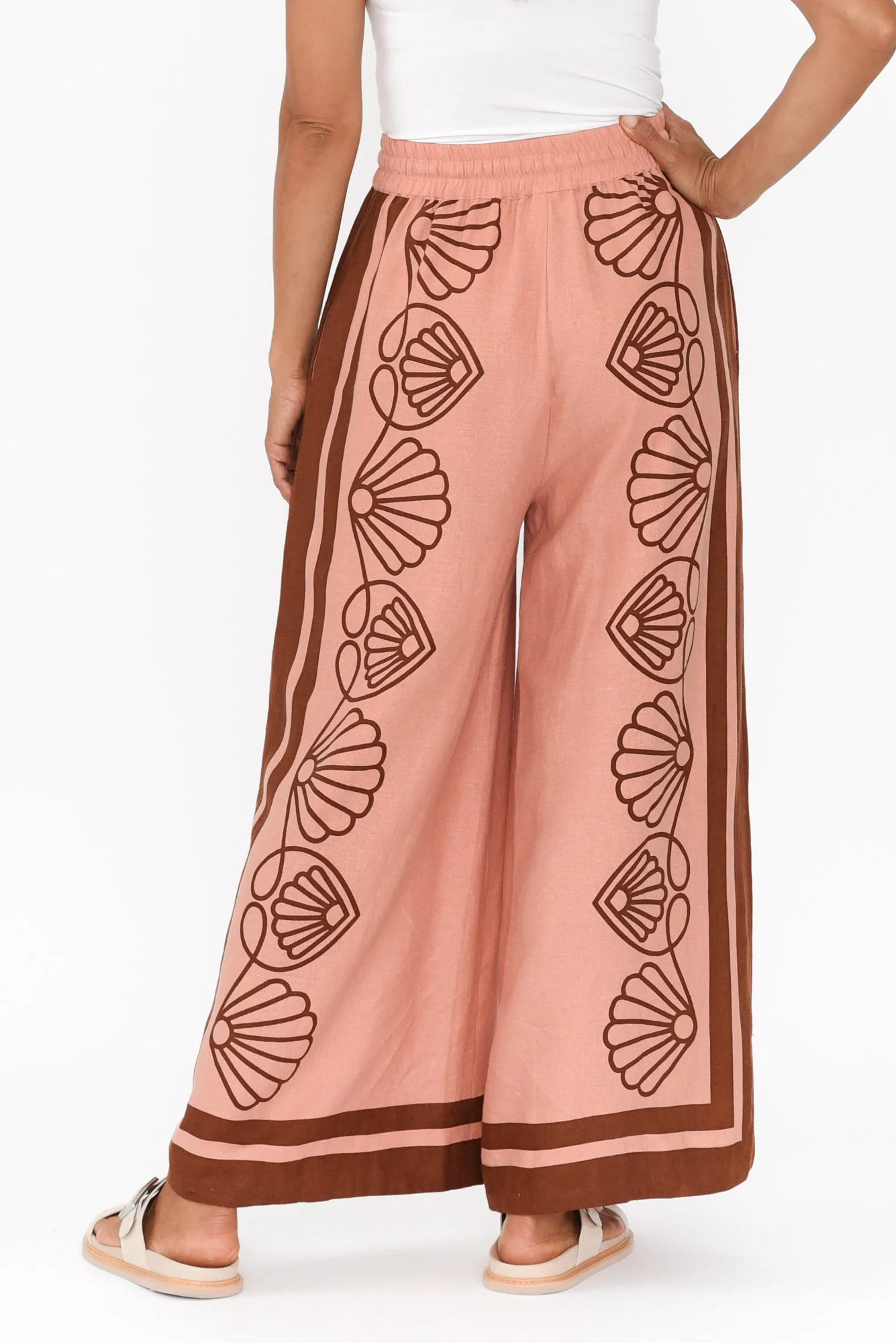 Aphrodite Chocolate Seashell Linen Pants - Image 4