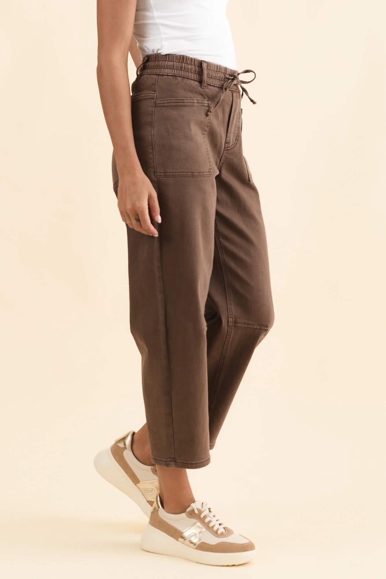 BB Barrel Chocolate Jeans - Image 4