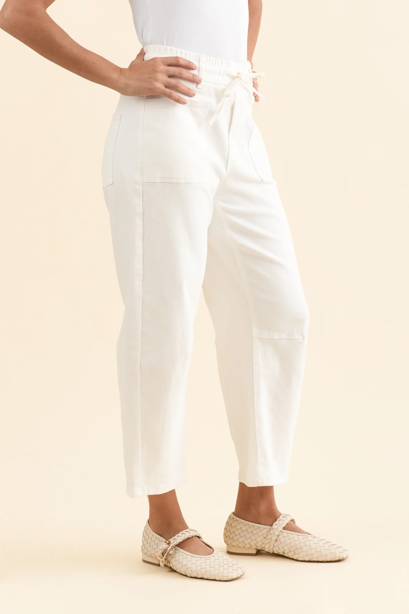 BB Barrel White Jeans - Image 4