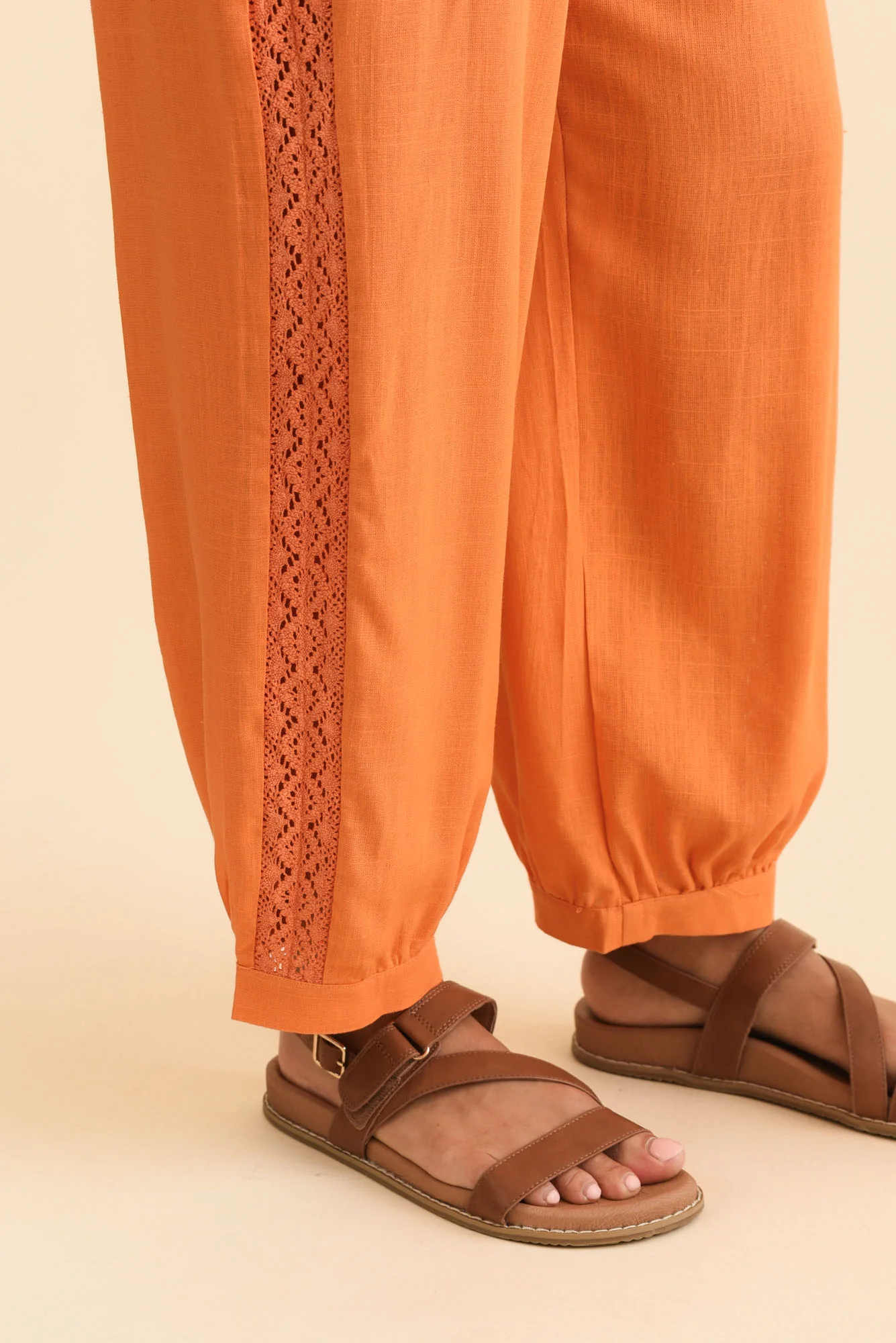 Beretta Orange Lace Linen Blend Pants - Image 6