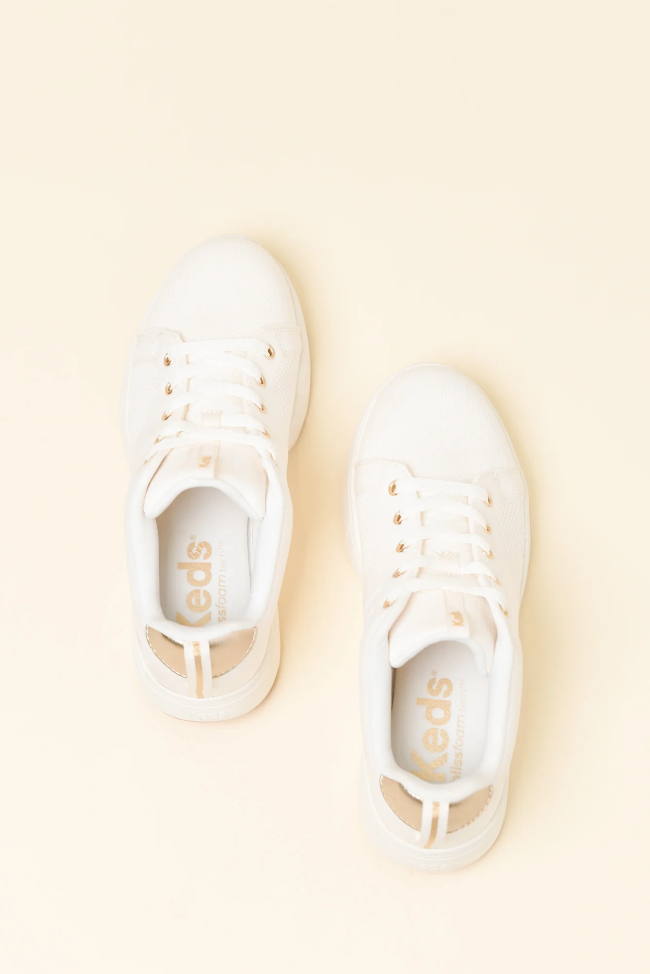 Bliss Walk Cream Knit Sneaker - Image 4
