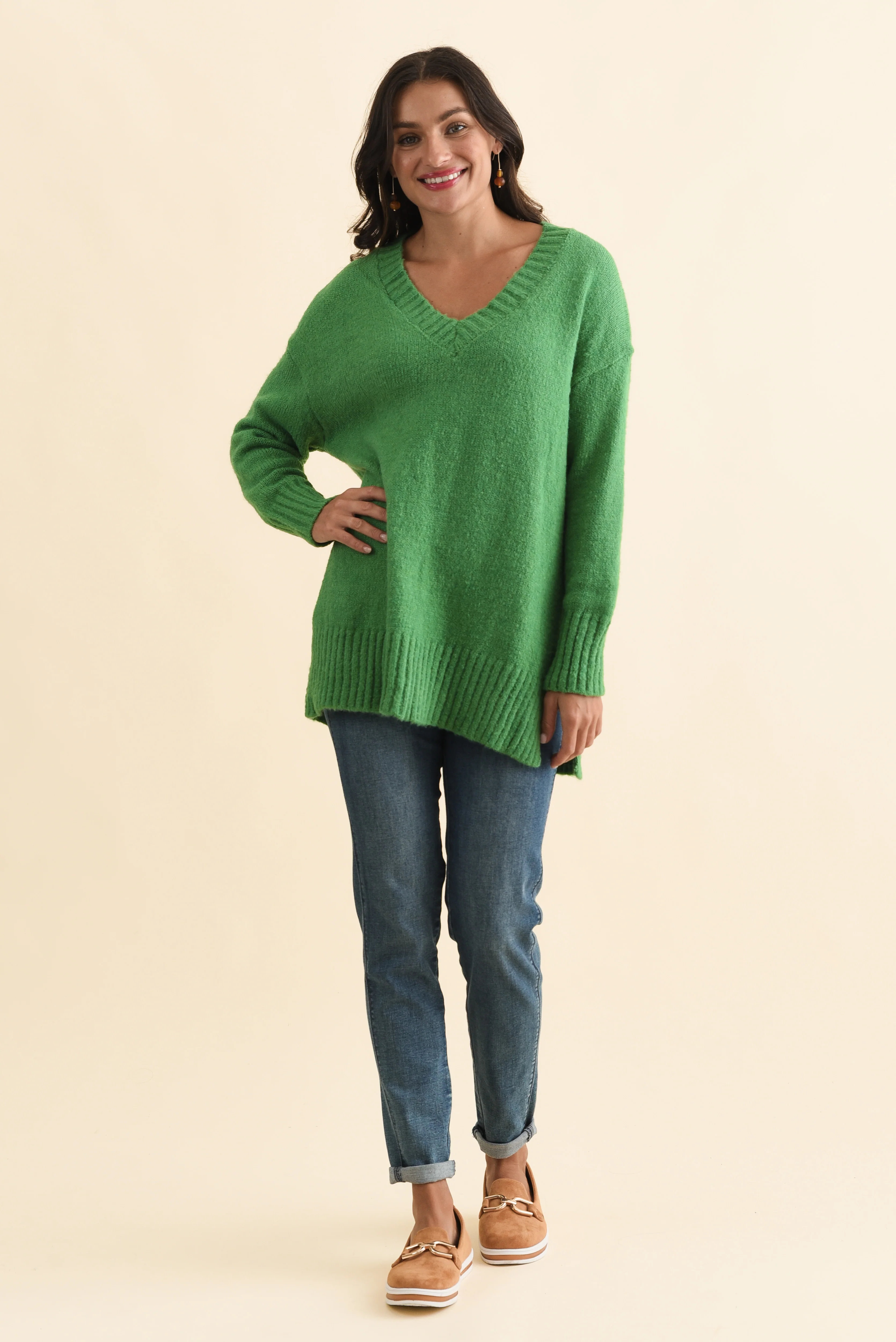 Brilla Green V Neck Jumper - Image 6