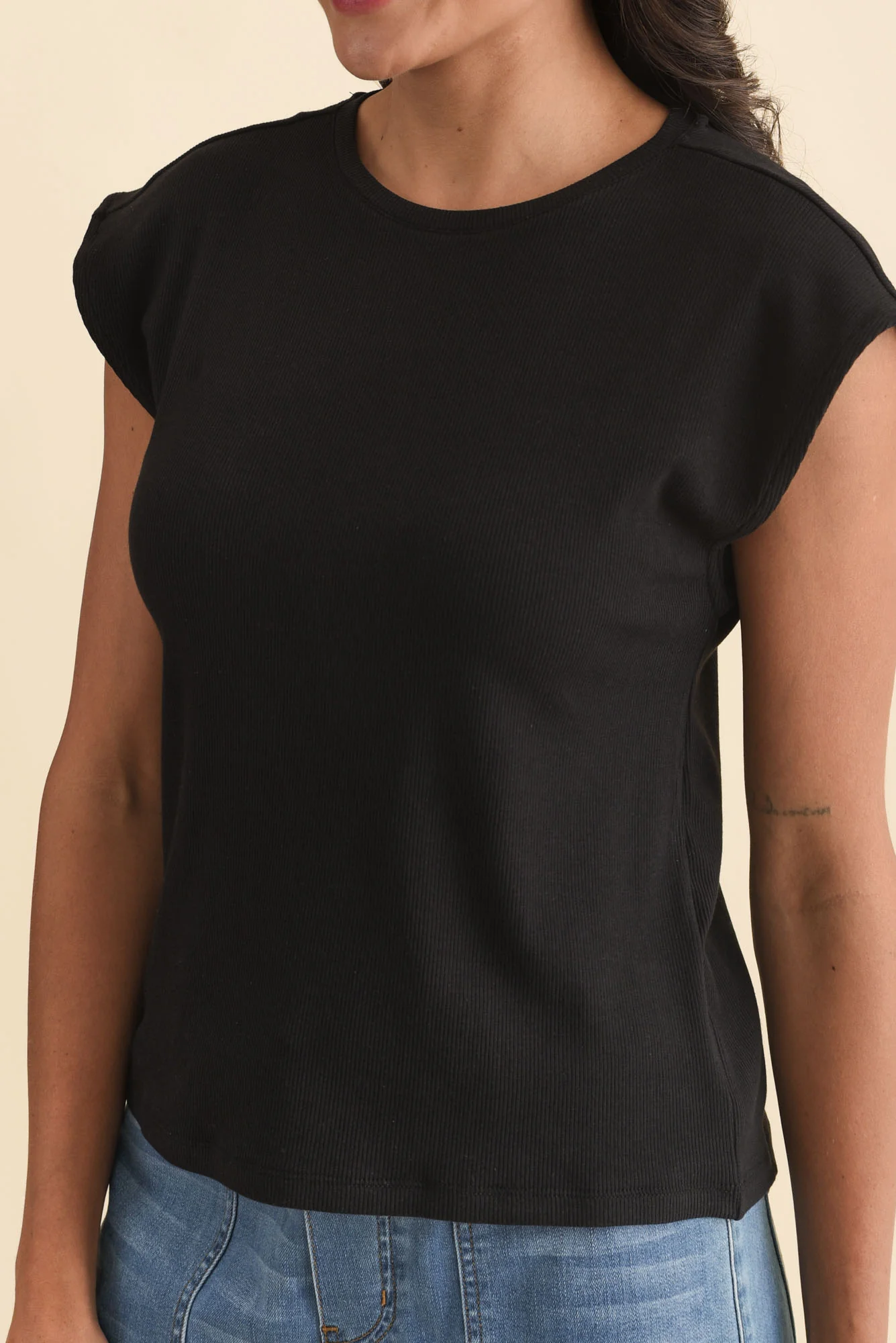 Cuff Black Ribbed Tee - Image 5