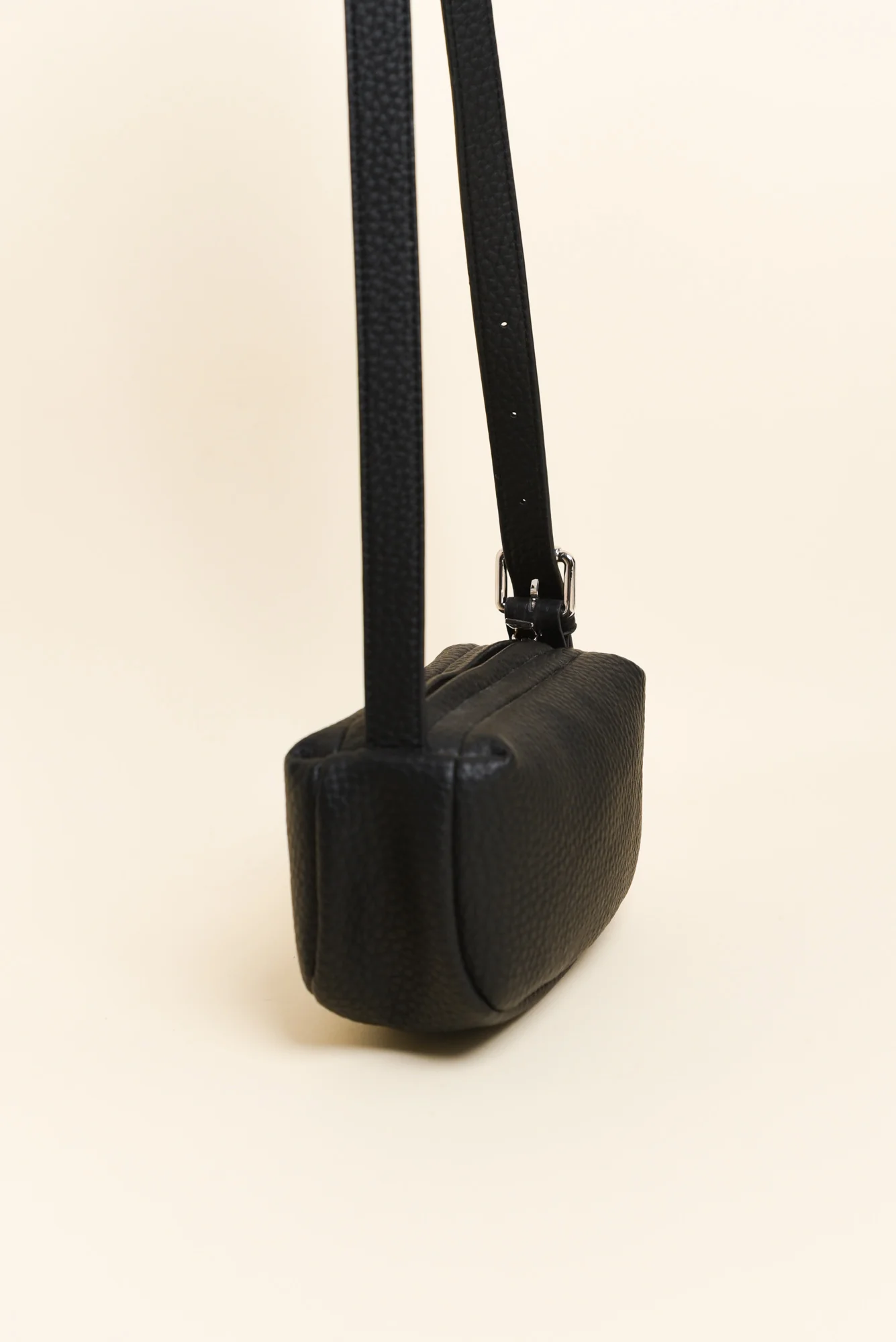 Darcy Black Crossbody Bag - Image 2