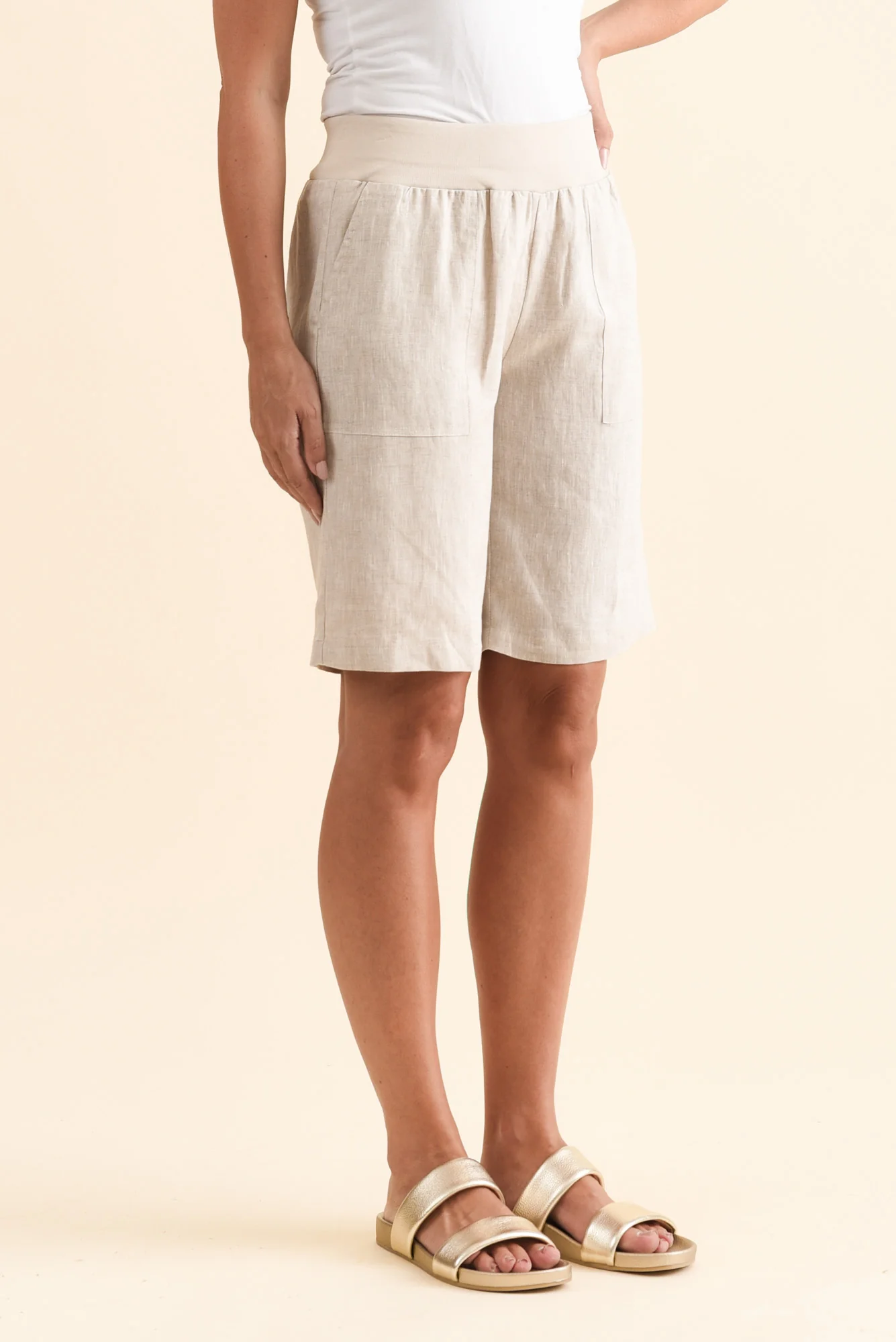 Elka Beige Linen Relaxed Shorts - Image 3