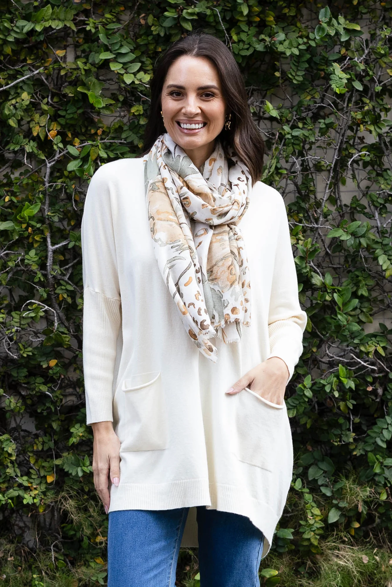 Elva Tan Leopard Scarf - Image 4