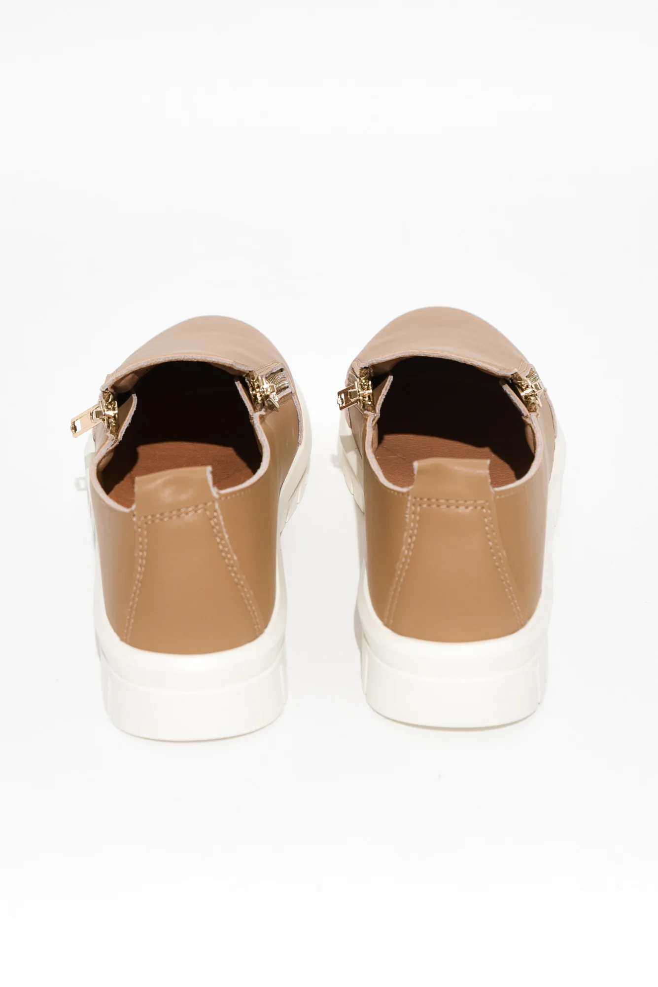 Enjoy Camel Leather Zip Sneaker - Image 4