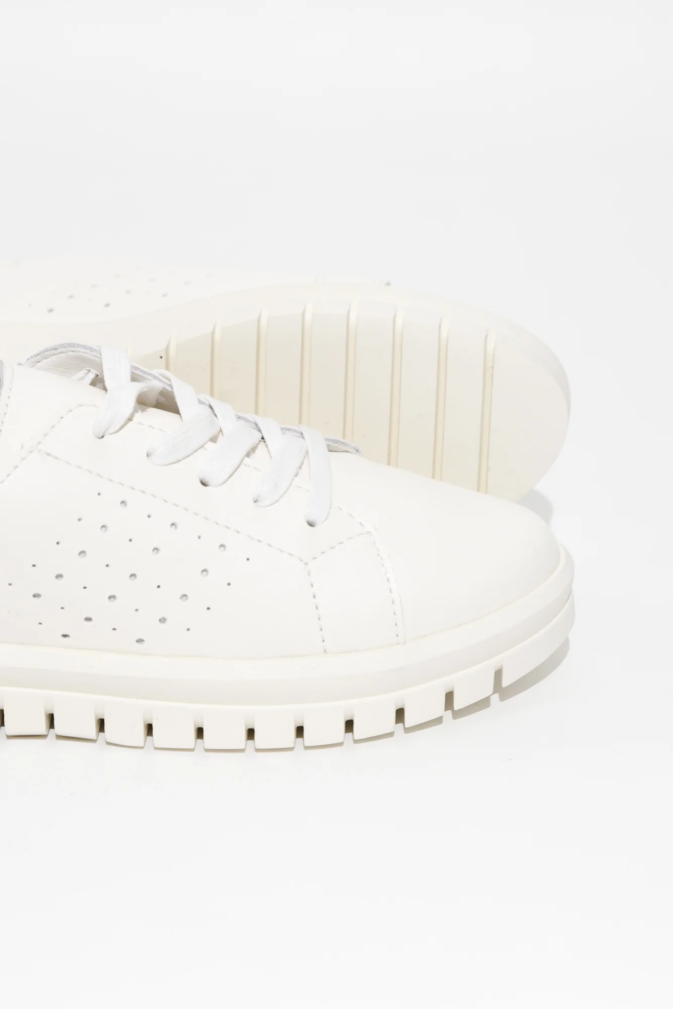 Exit White Leather Sneaker - Image 3