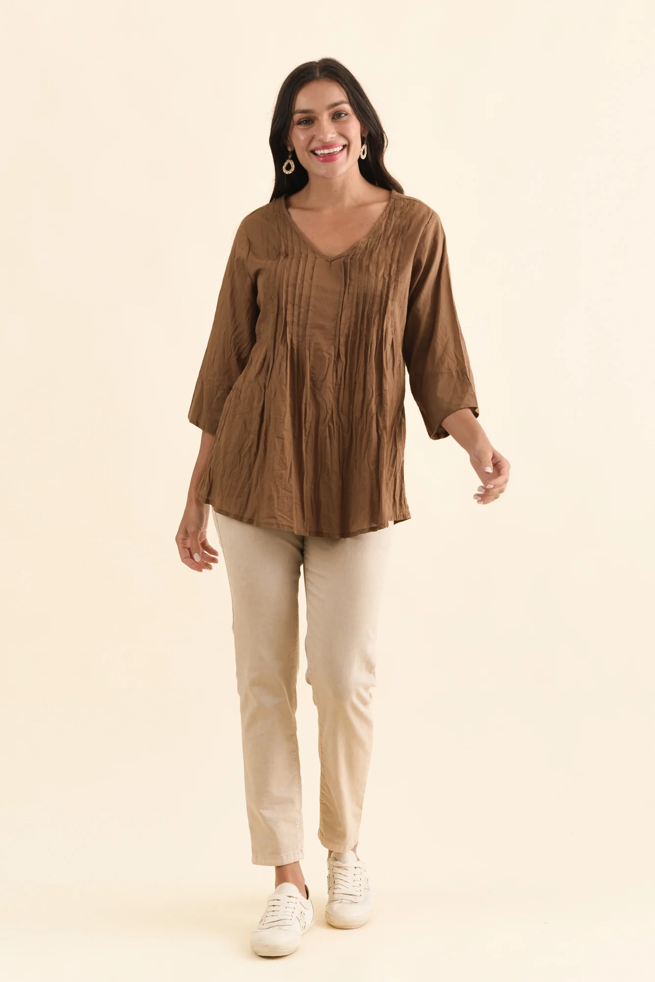 Fia Mocha Sleeved Crinkle Cotton Top - Image 3