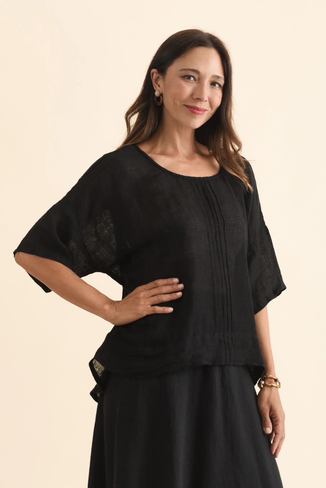 Francesca Black Linen Top - Image 3