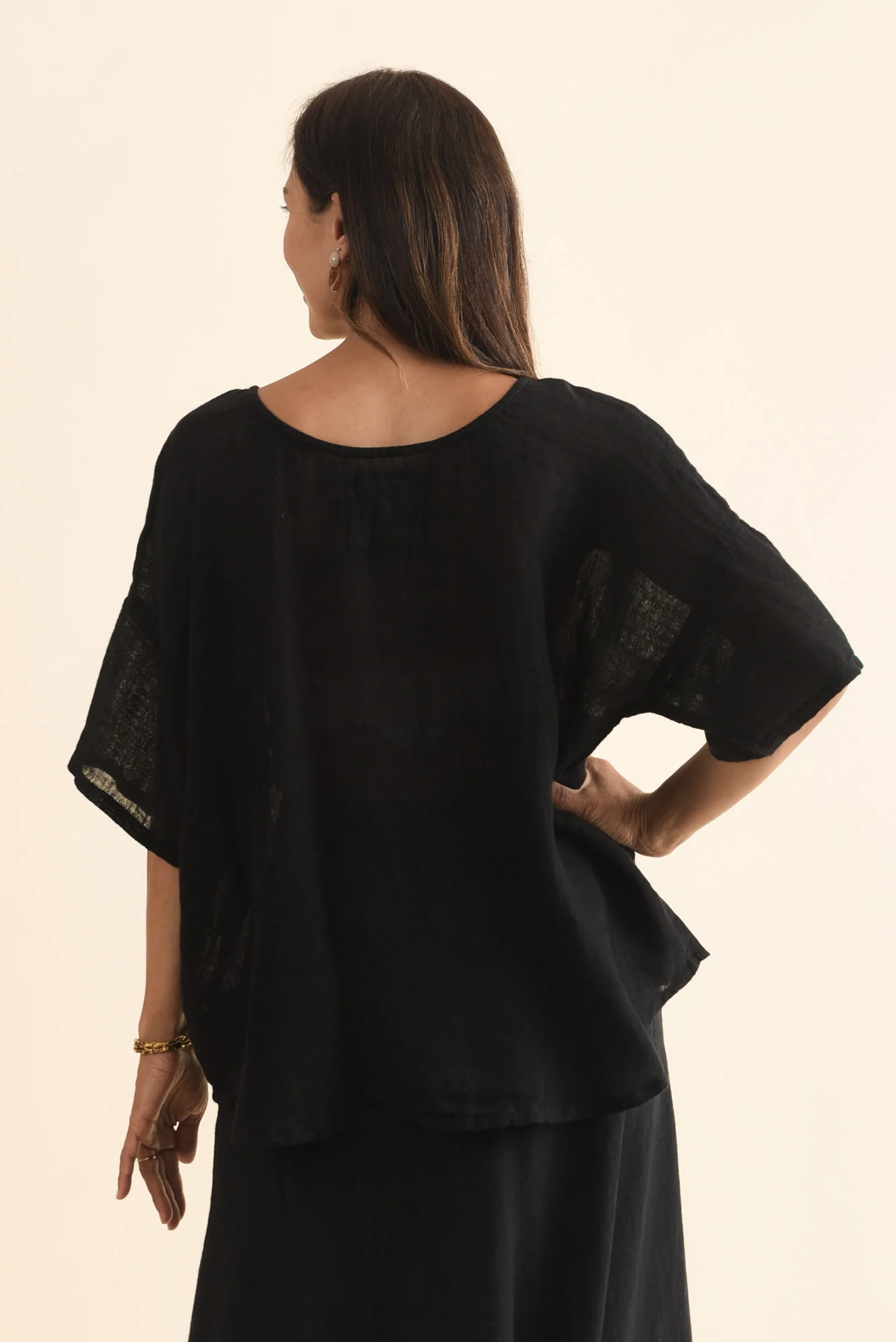 Francesca Black Linen Top - Image 4