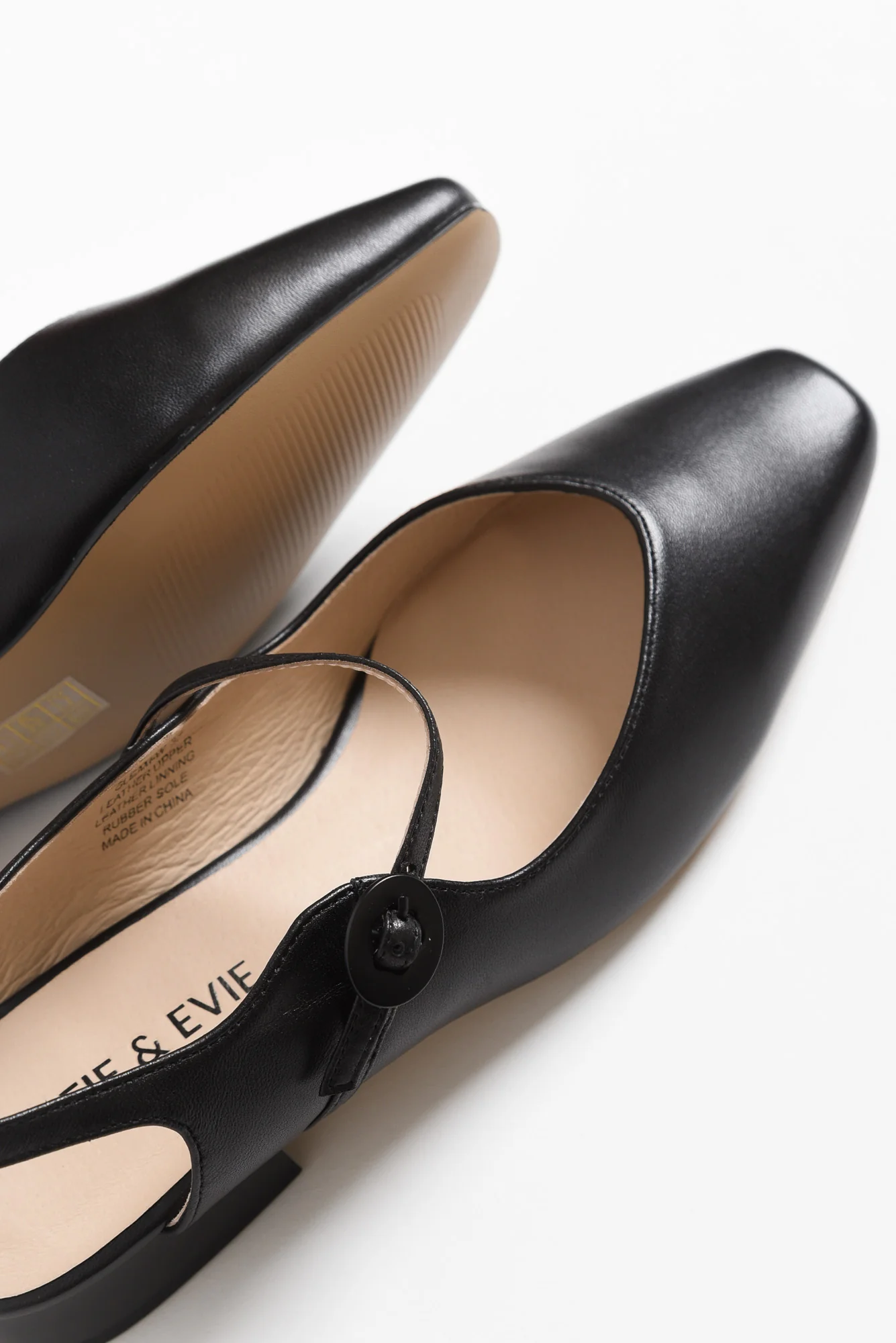 Gleam Black Leather Slingback Shoe - Image 3