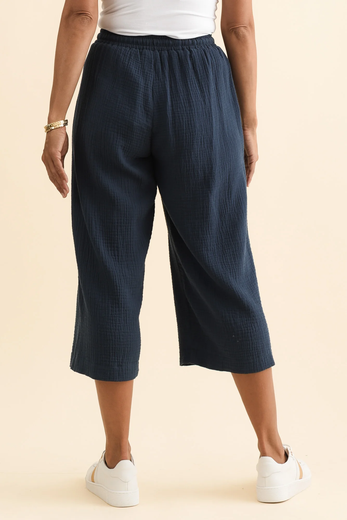Harvey Navy Cotton Cheesecloth Cropped Pants - Image 4