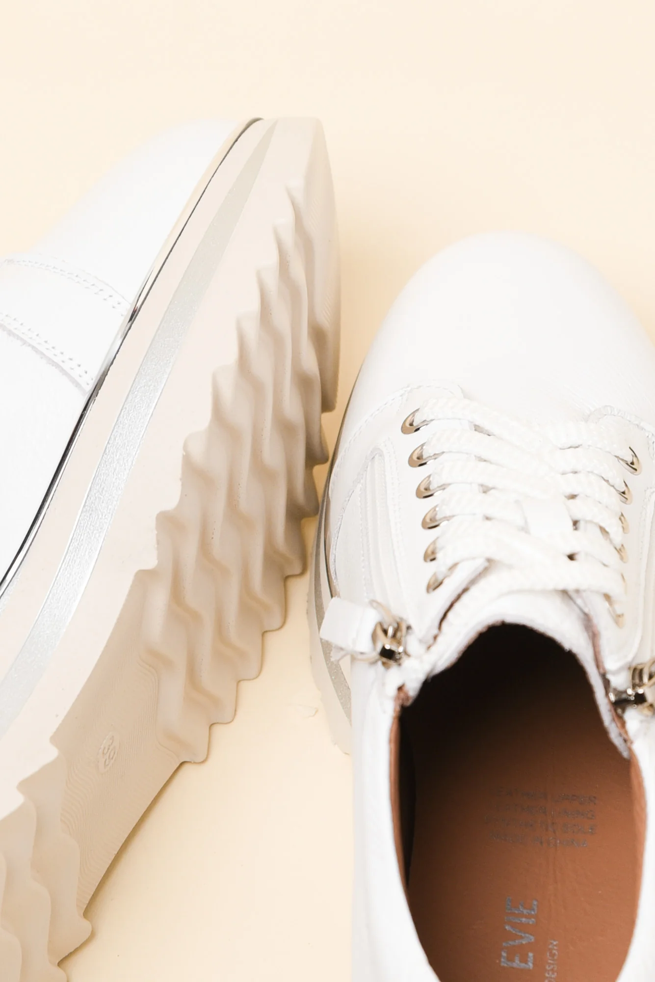 Hosting White Leather Platform Sneaker - Image 3