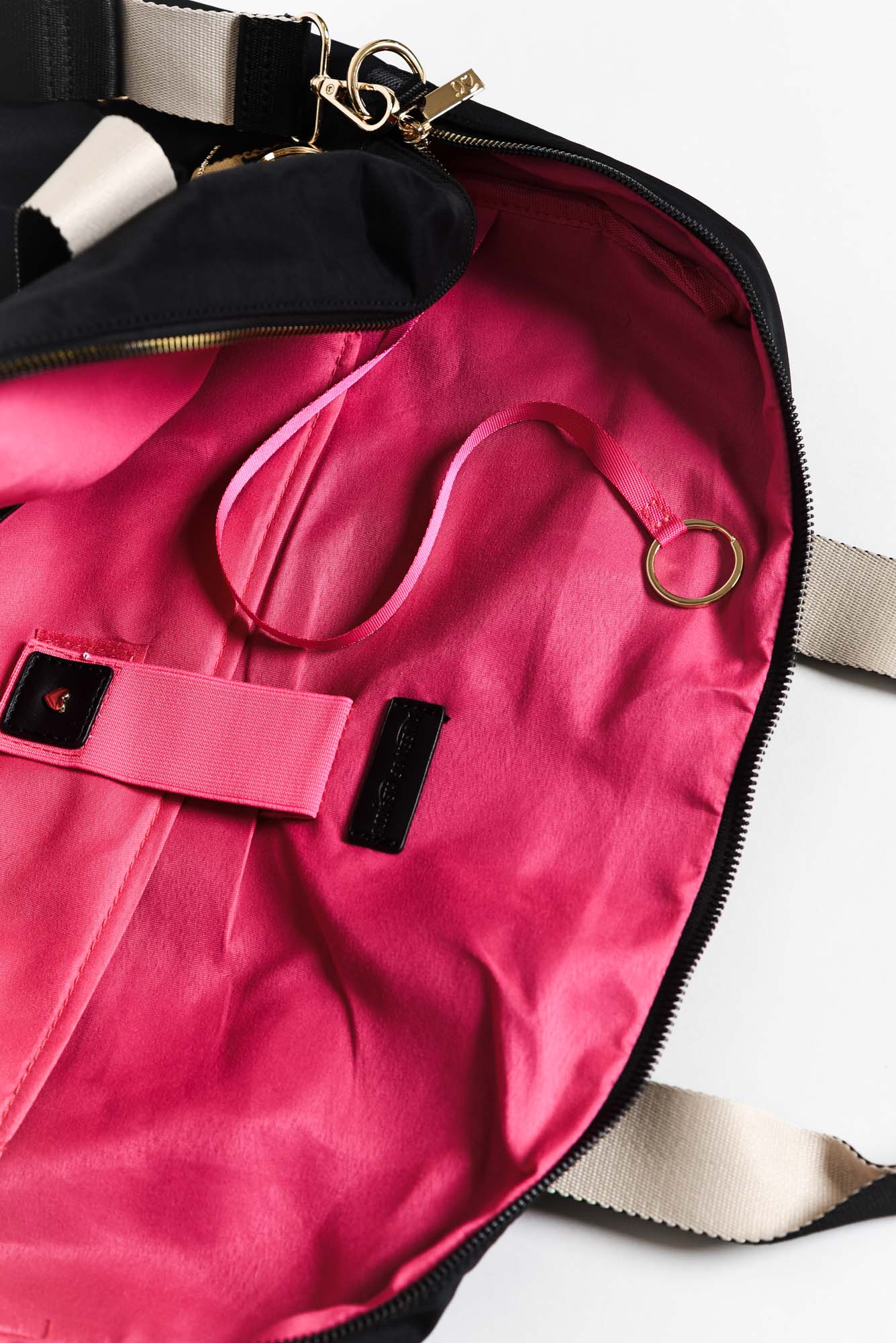 Jamie Black Travel Weekender Bag - Image 4
