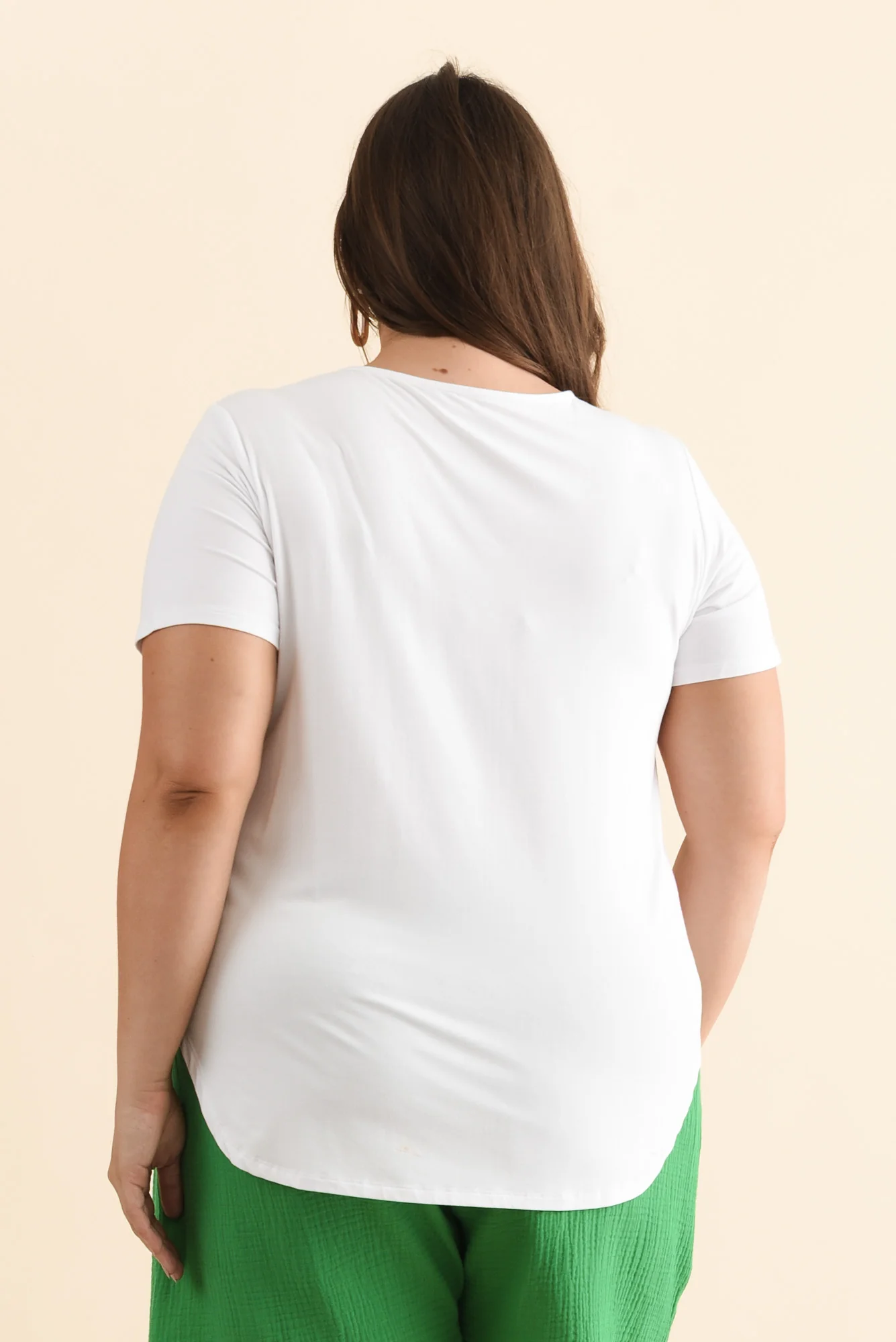 Janis White Bamboo Tee - Image 15