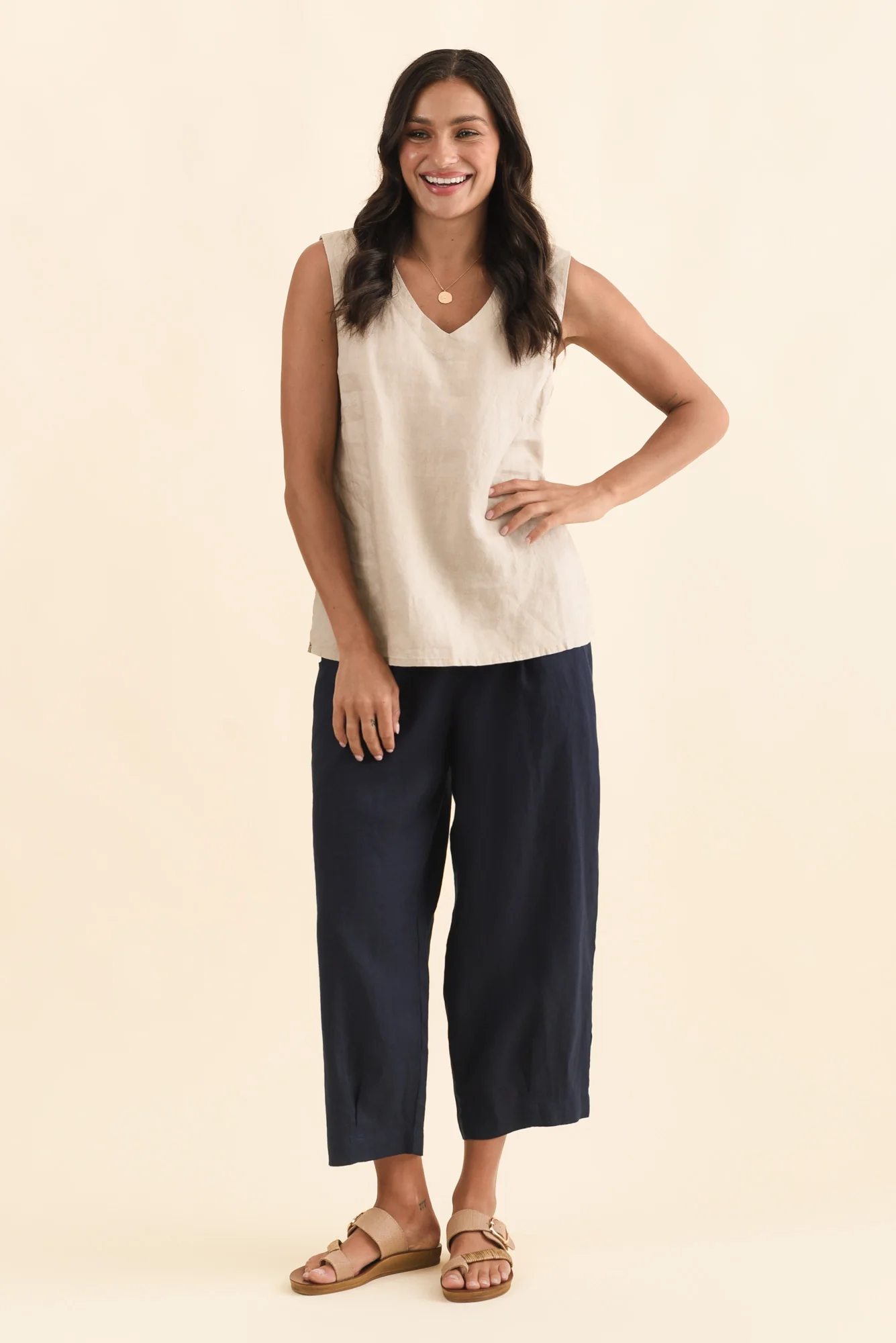 Lassie Navy Linen Barrel Pants - Image 7