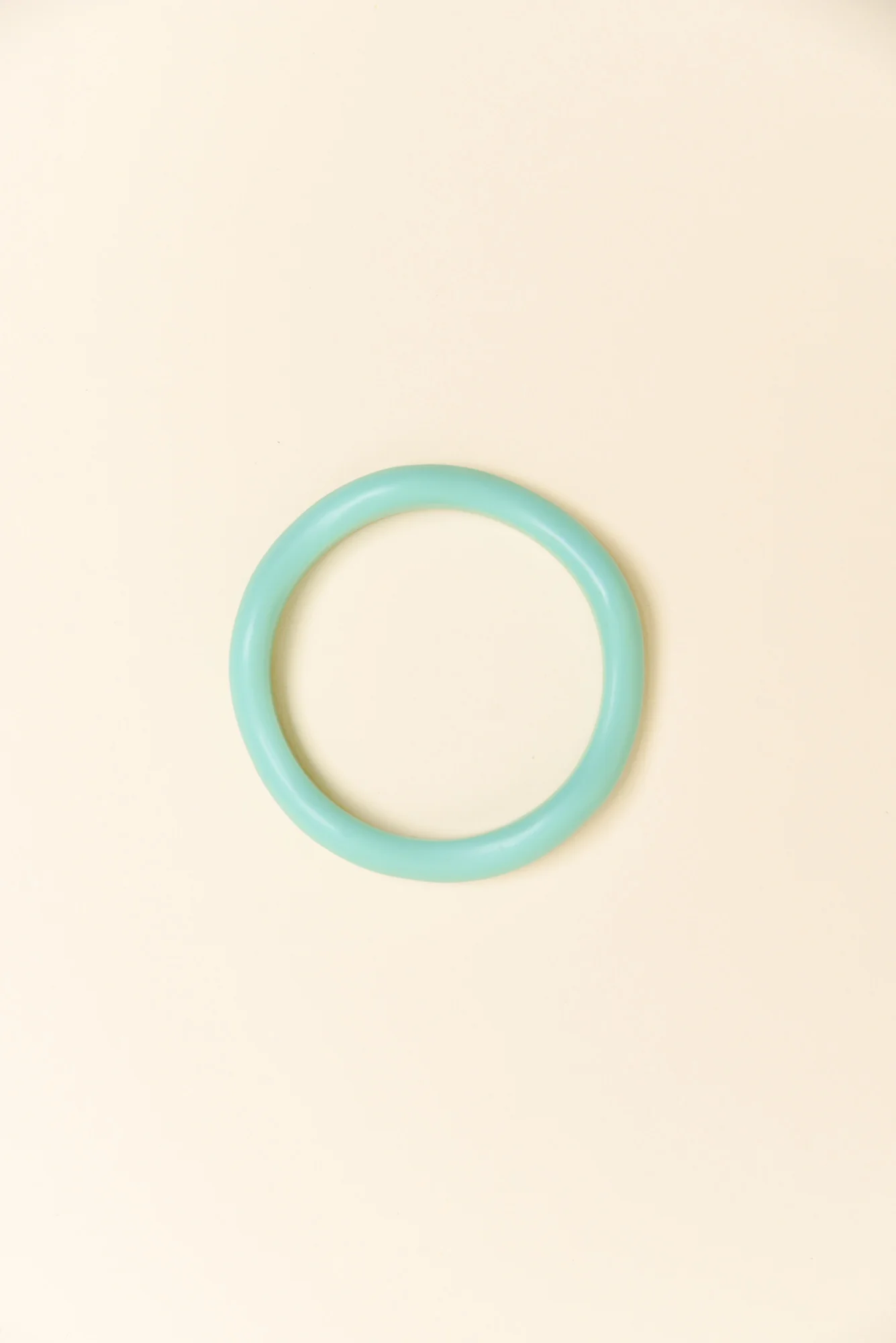 Lia Aqua Resin Wave Bangle