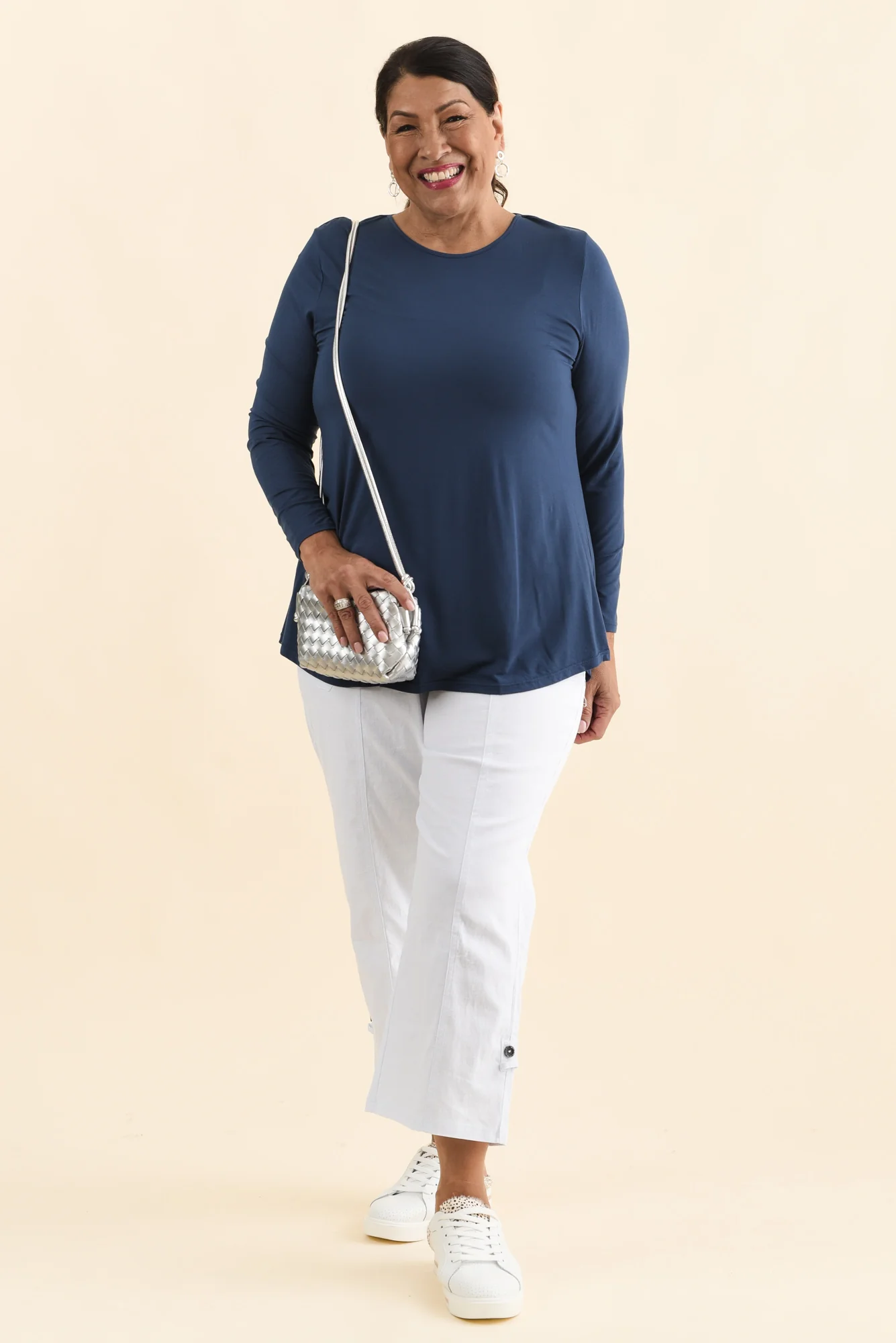 Lindsay White 7/8 Cargo Pants - Image 9