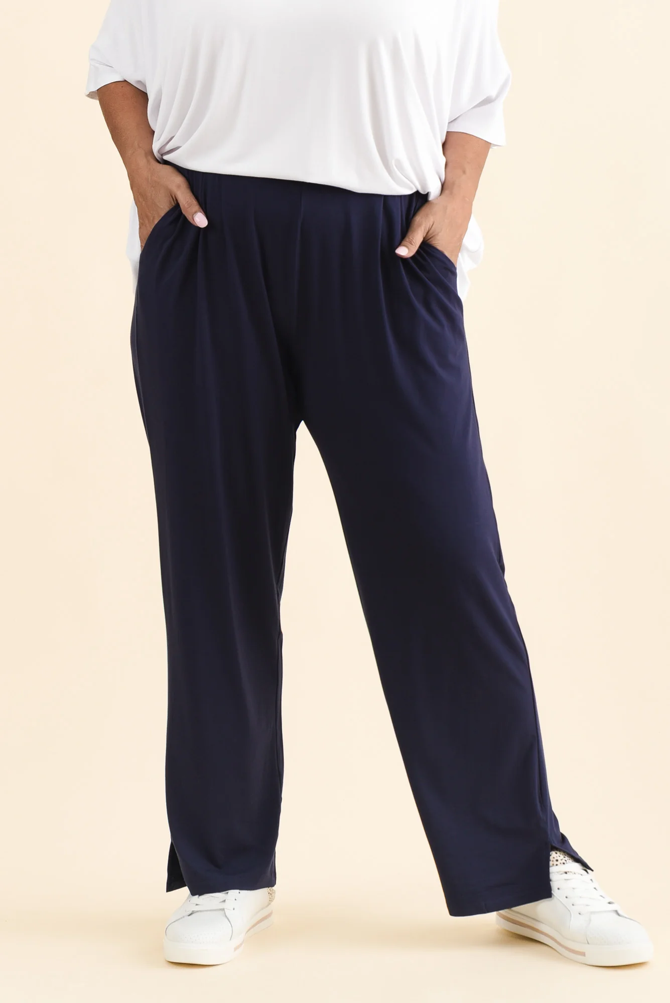 Lopez Navy Pocket Pants - Image 9