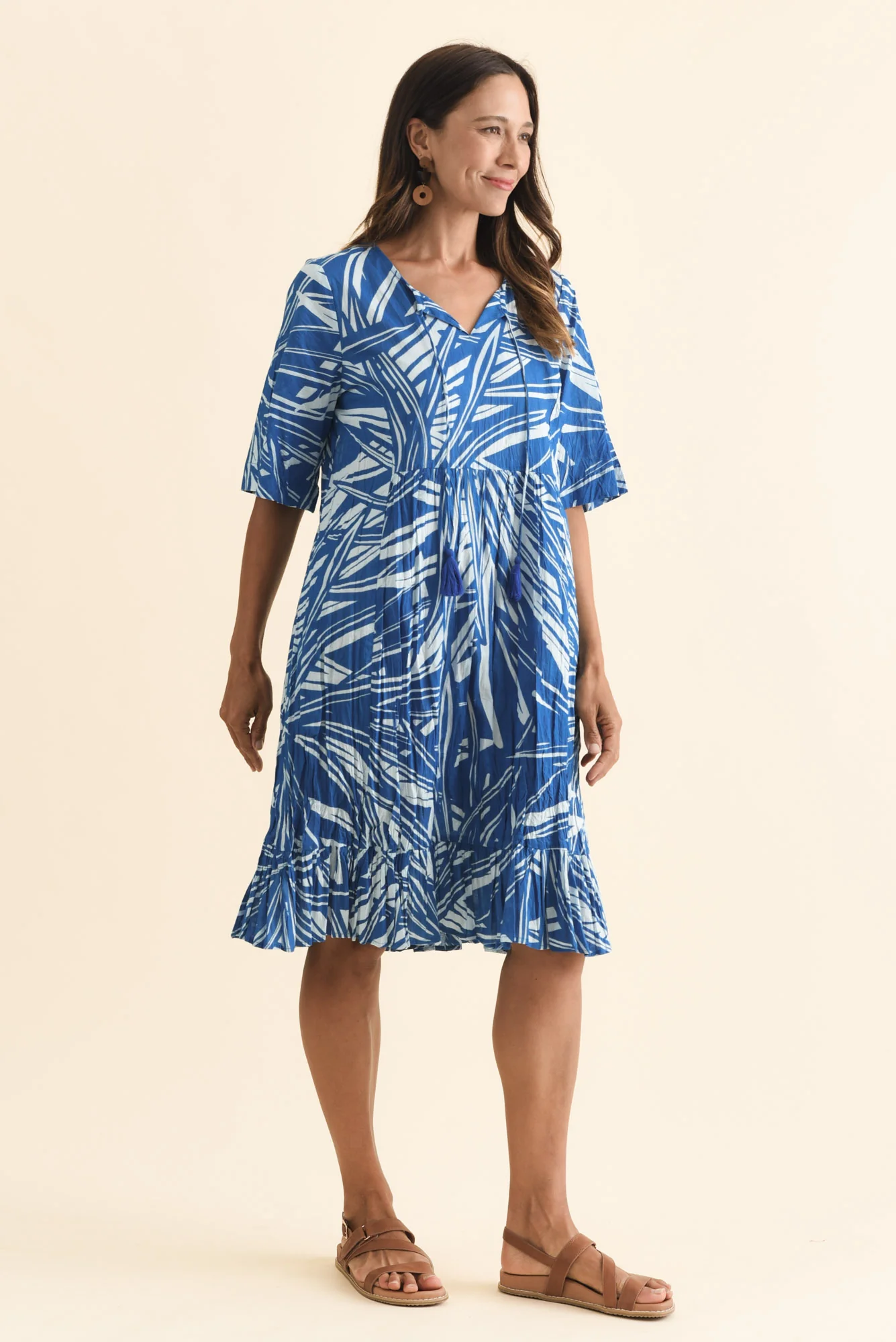 Mila Blue Leaf Crinkle Cotton Dress - Image 3