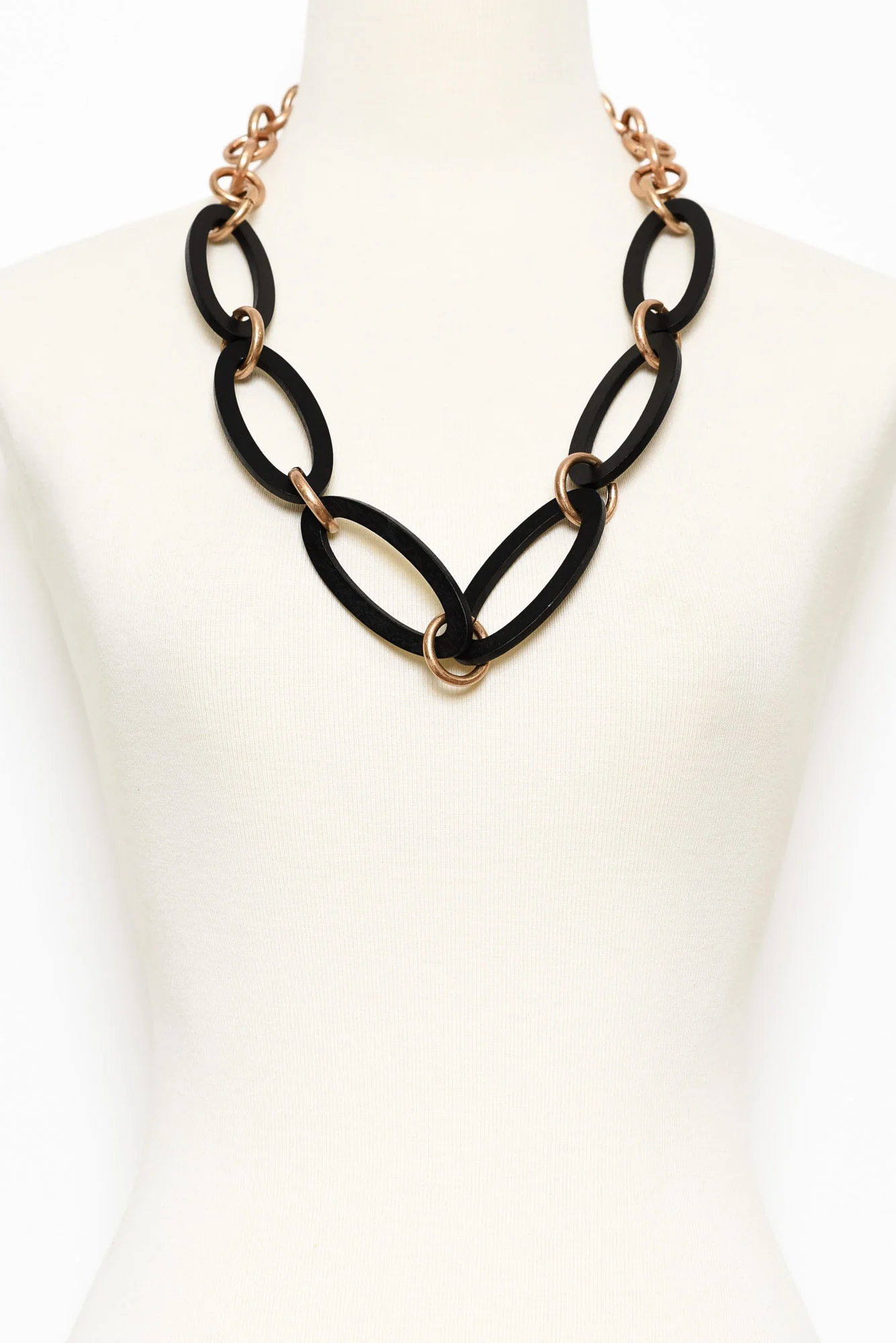 Nesci Black Wood Disk Necklace - Image 2
