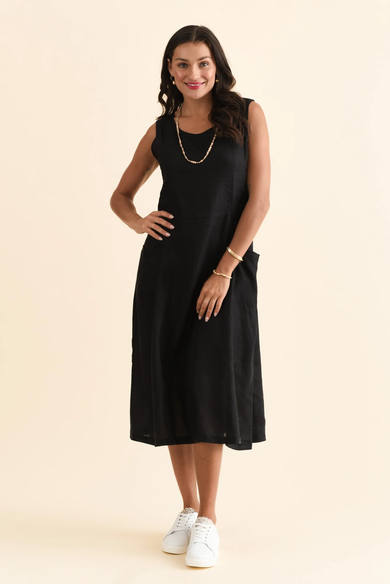 Noah Black Linen Pocket Dress - Image 2