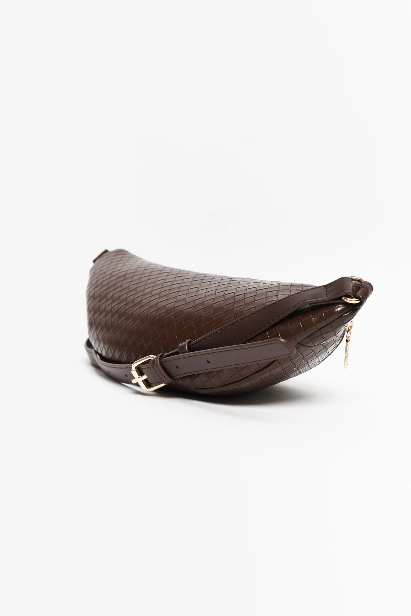 Nomad Brown Woven Sling Bag - Image 2