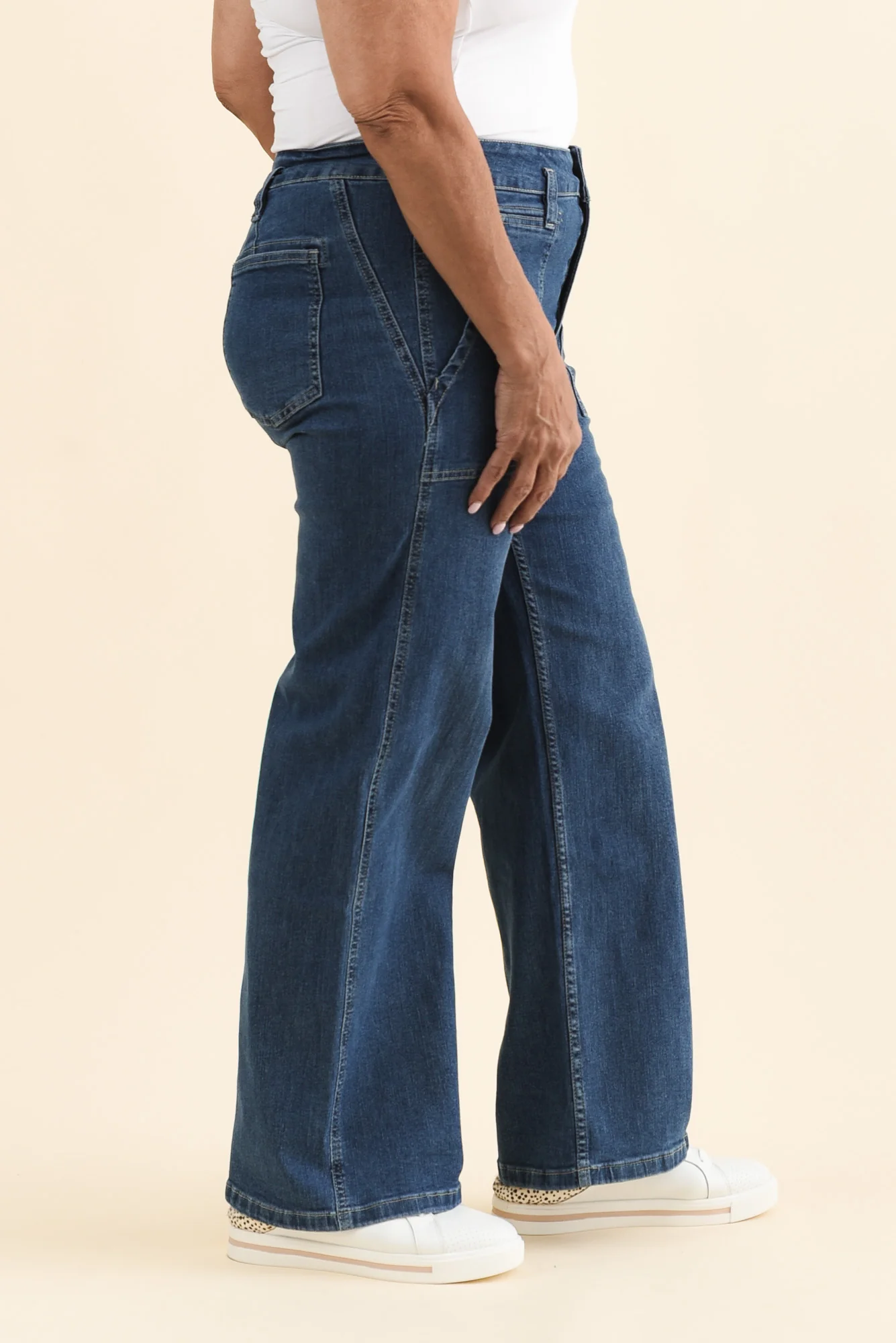 Orwell Mid Blue Straight Leg Jeans - Image 9