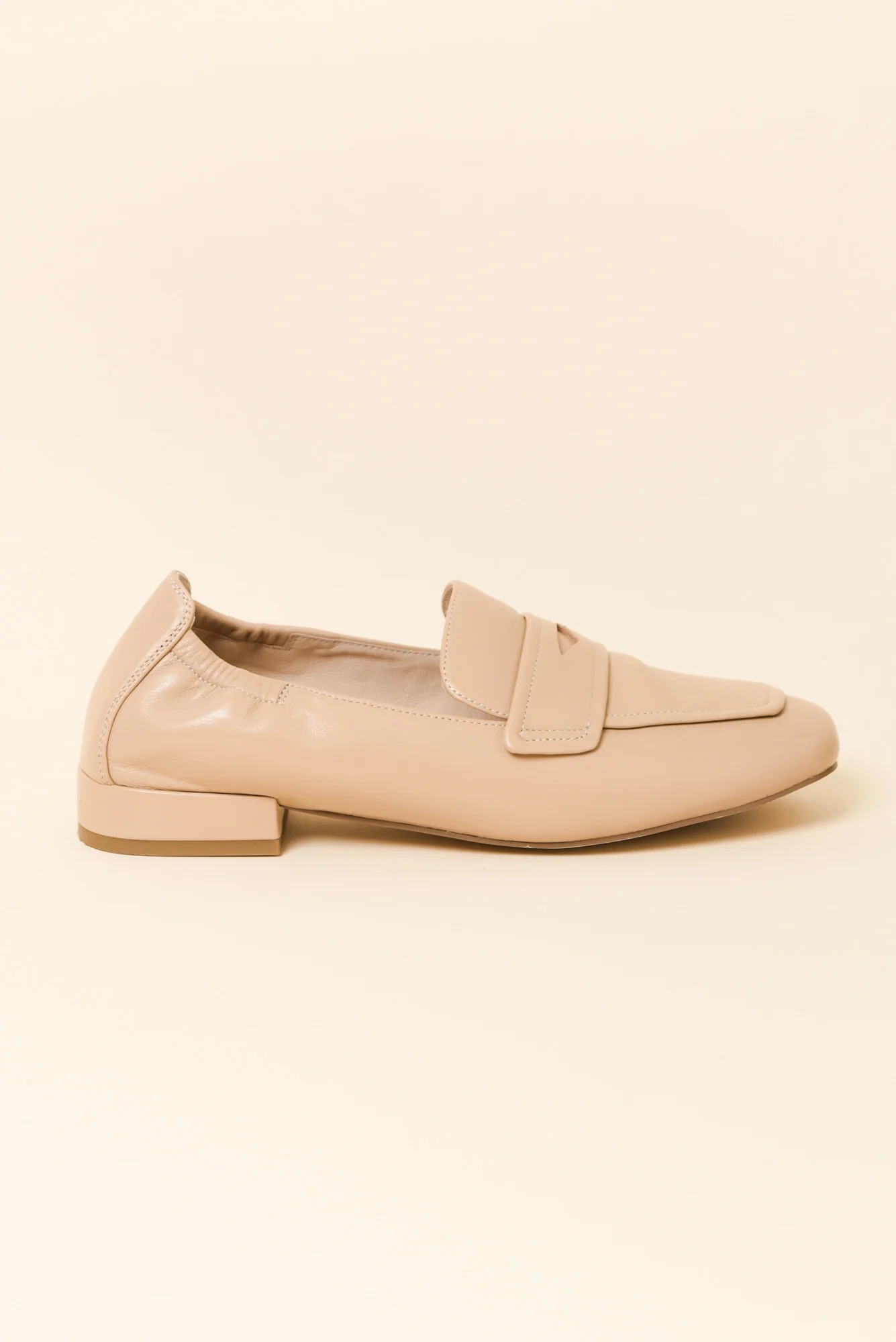 Ridgeway Nude Leather Loafer