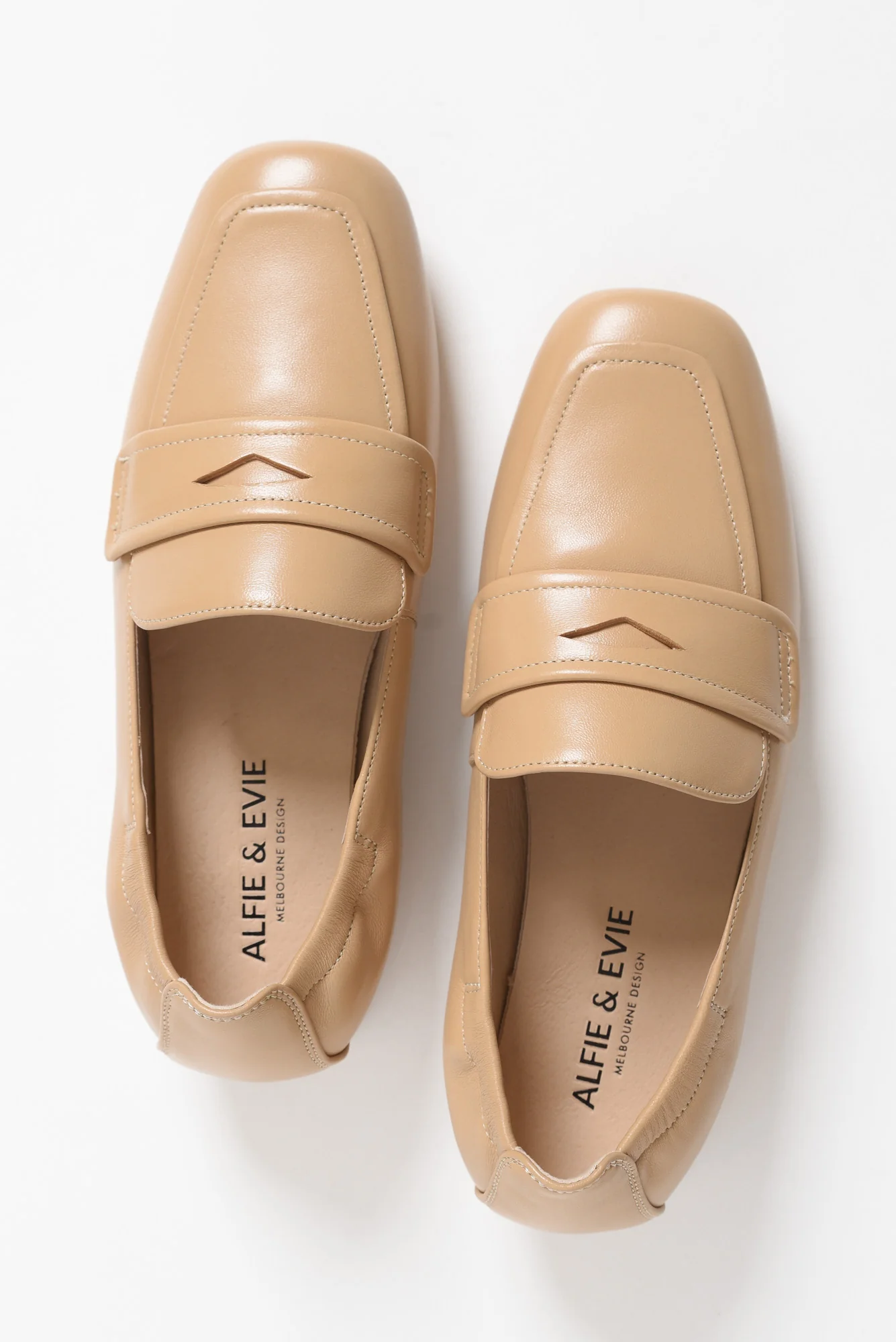 Ridgeway Nude Leather Loafer - Image 4
