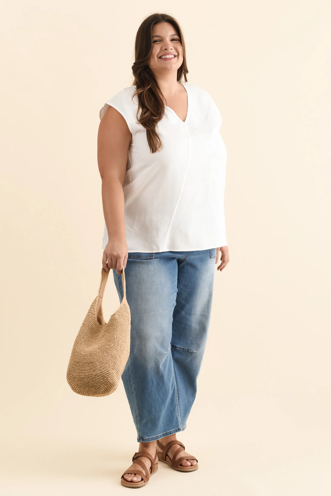 Roxie White Linen Blend V Neck Tank - Image 8
