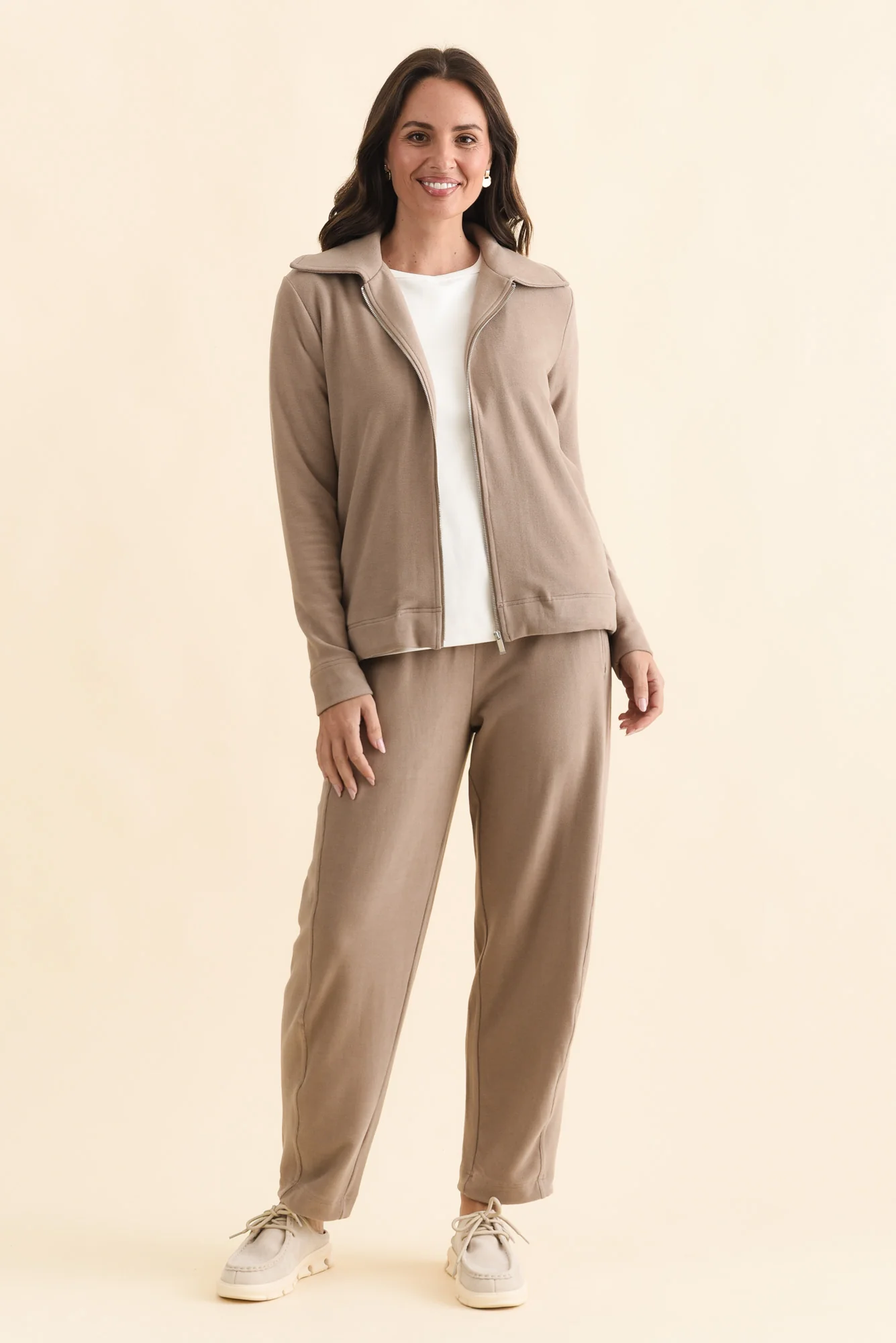 Souffle-Touch Beige Zip Jacket - Image 7