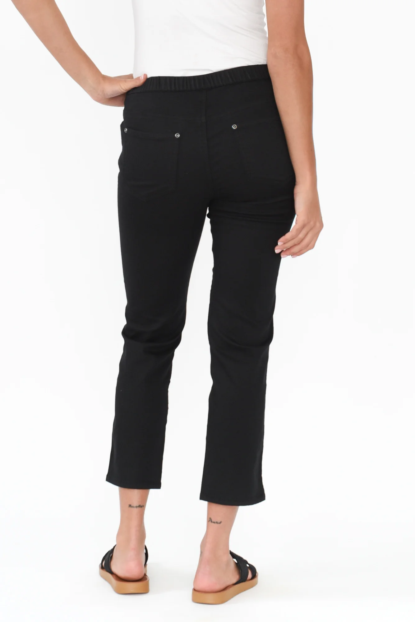 Winslet Black 7/8 Pants - Image 4