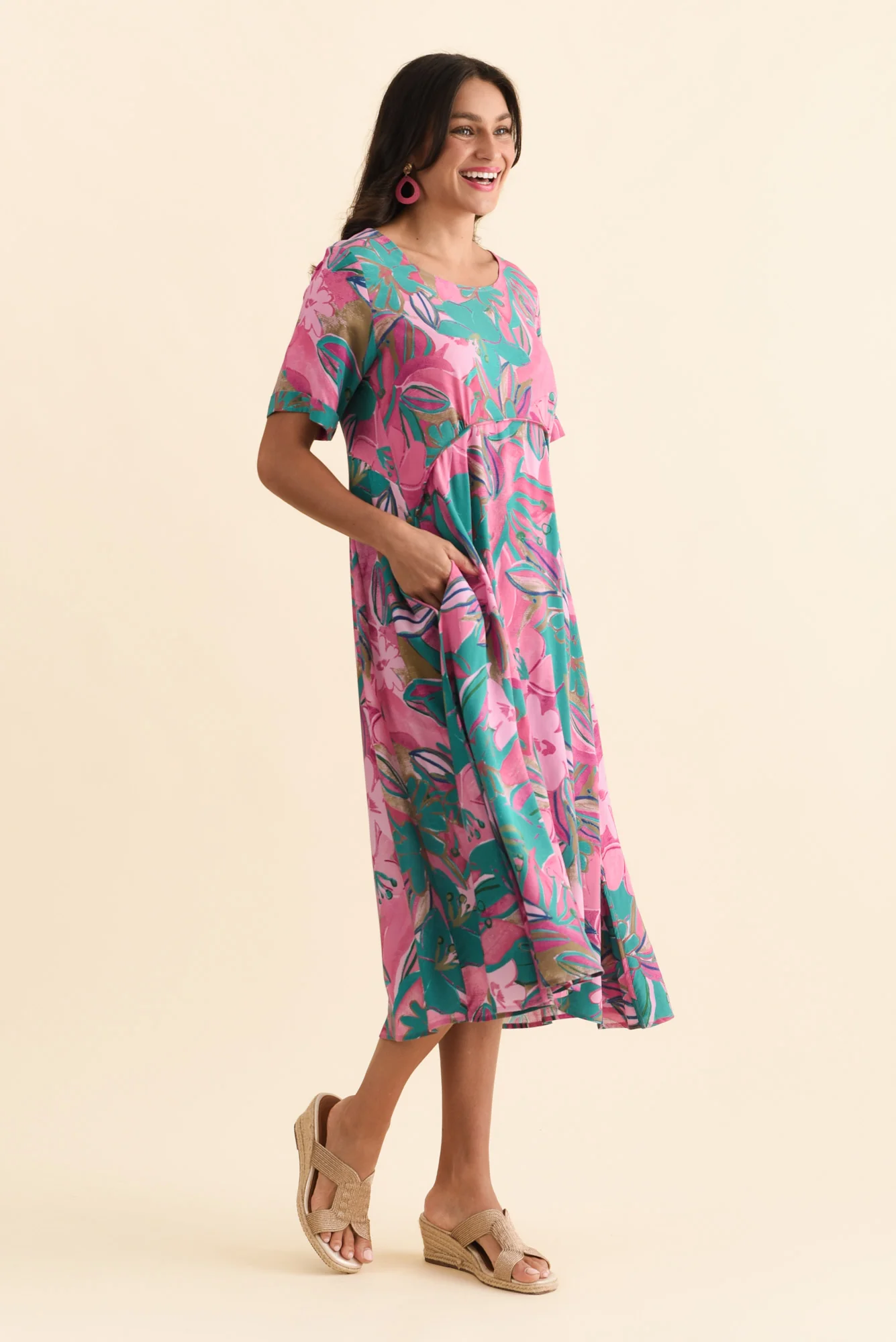Zaelia Pink Floral Crescent Dress - Image 3