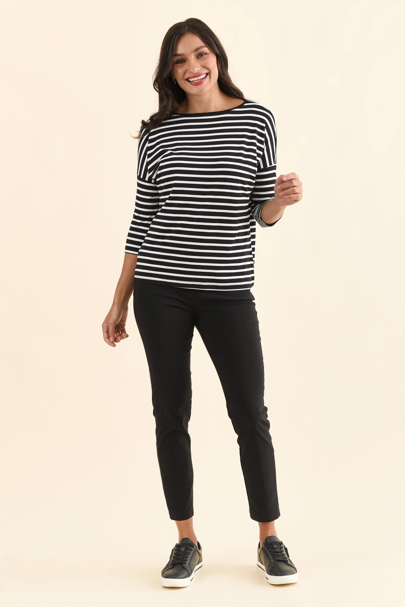 Zara Black Stretch 7/8 Pants - Image 2