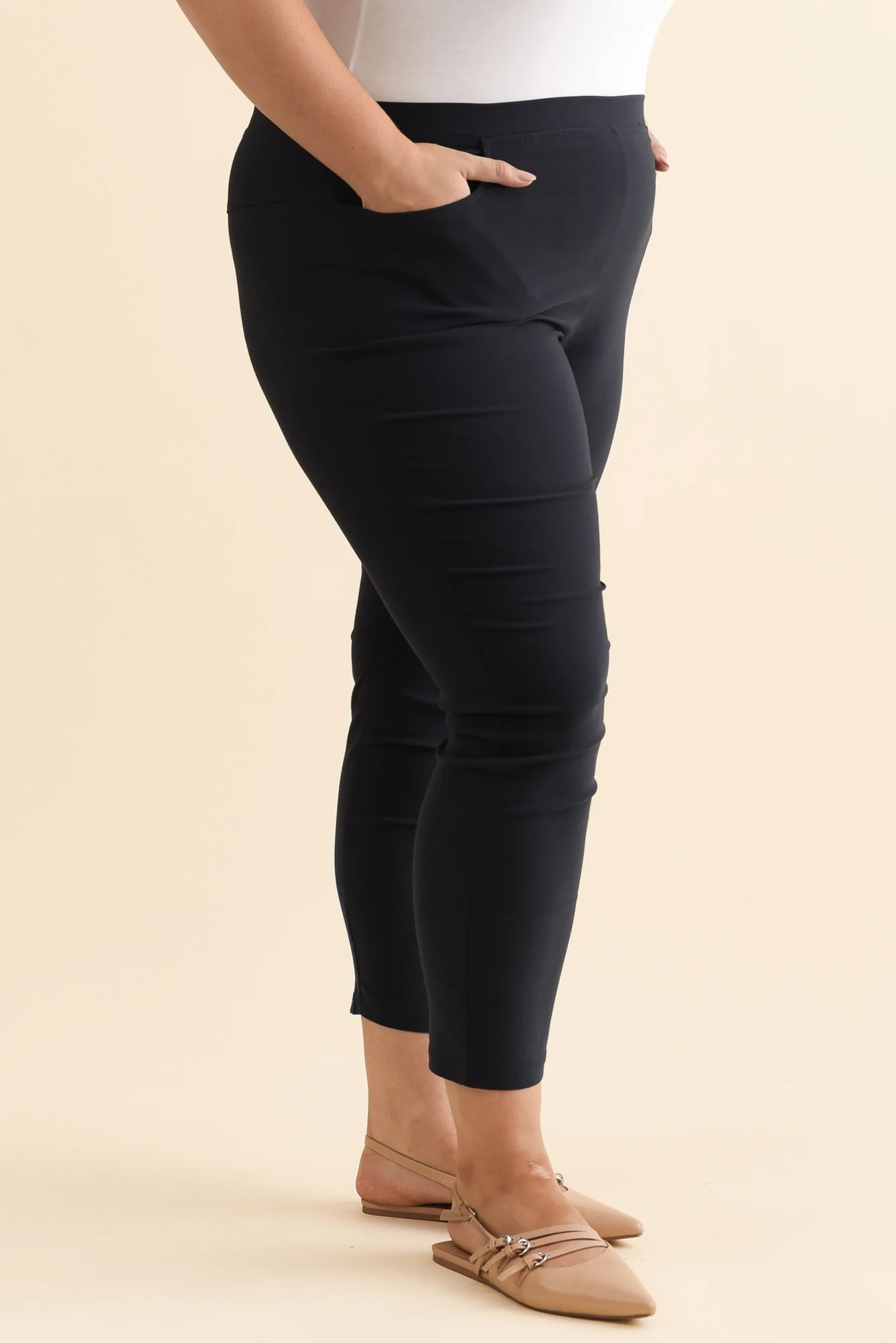 Zara Navy Stretch 7/8 Pants - Image 13