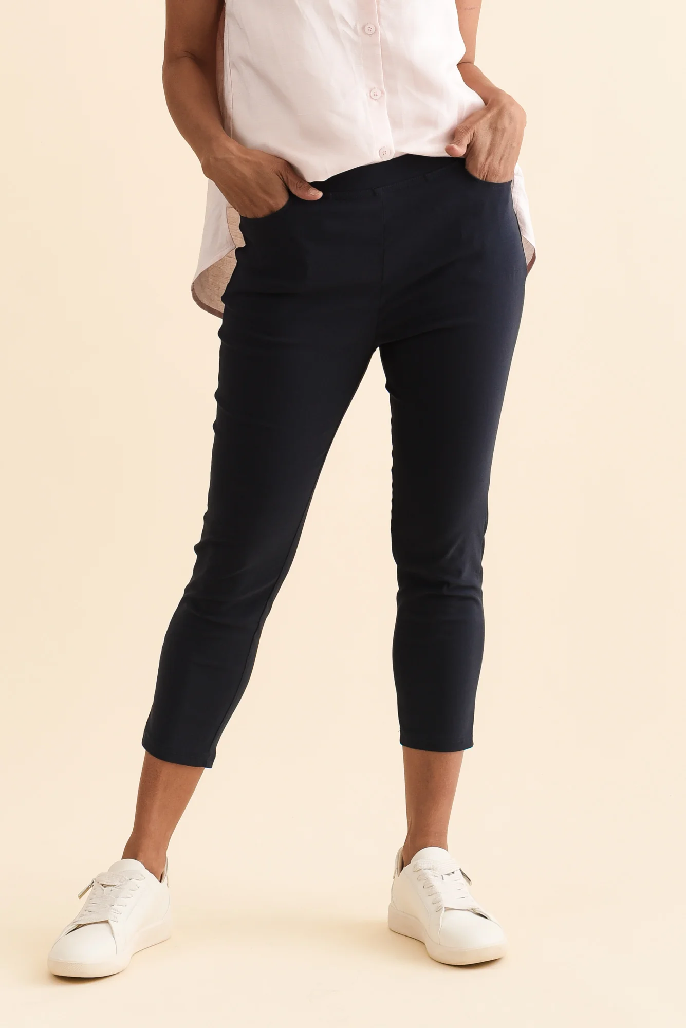 Zara Navy Stretch Cropped Pants